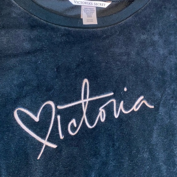 VS Velour Sweatshirt with a Open Black - Picture 2 of 7